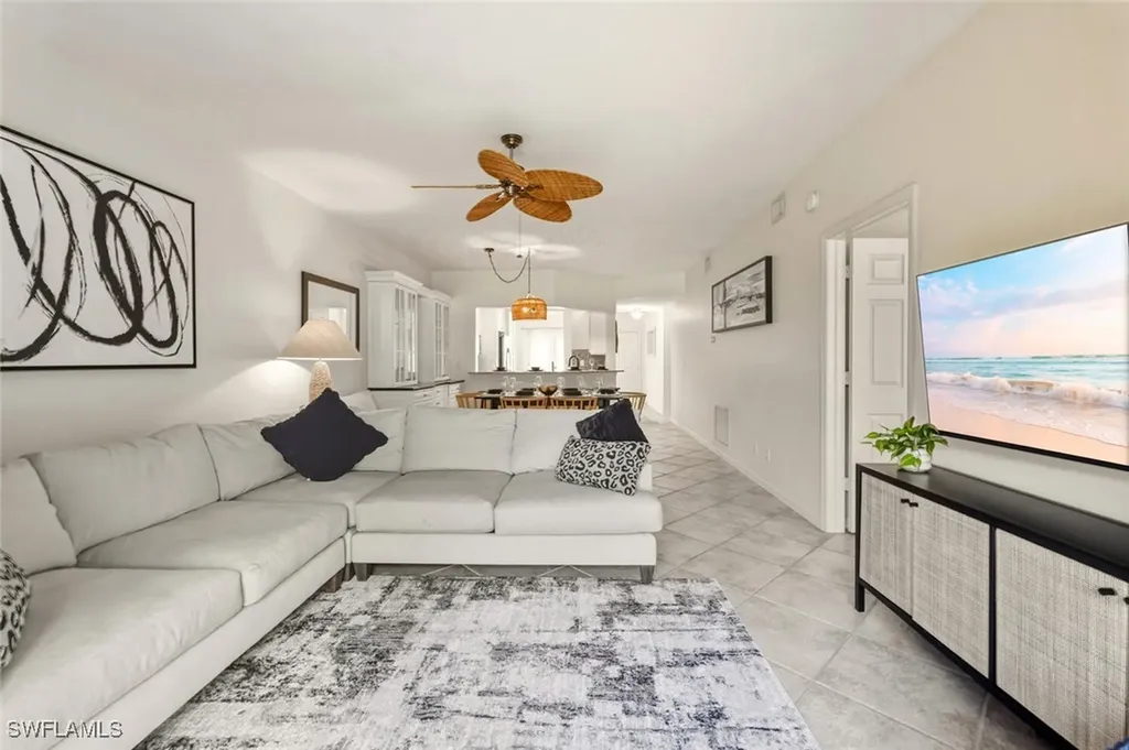 871 Tanbark Drive Naples FL 34108