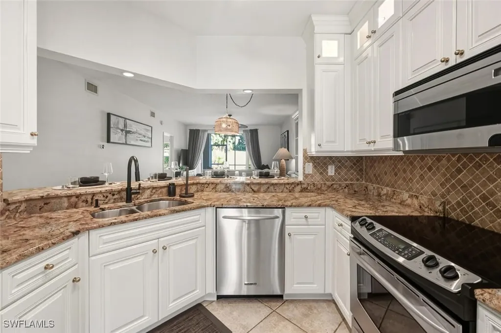 871 Tanbark Drive Naples FL 34108