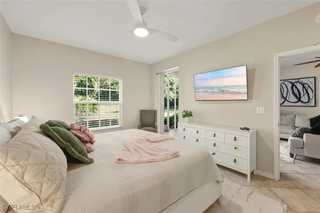 871 Tanbark Drive Naples FL 34108
