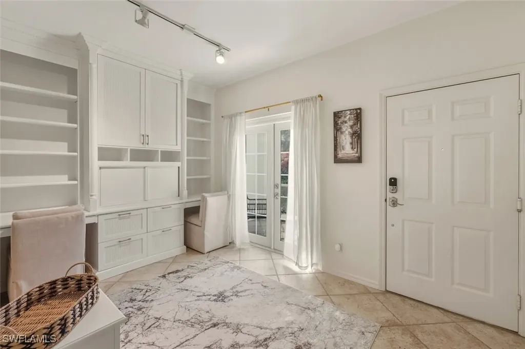 871 Tanbark Drive Naples FL 34108