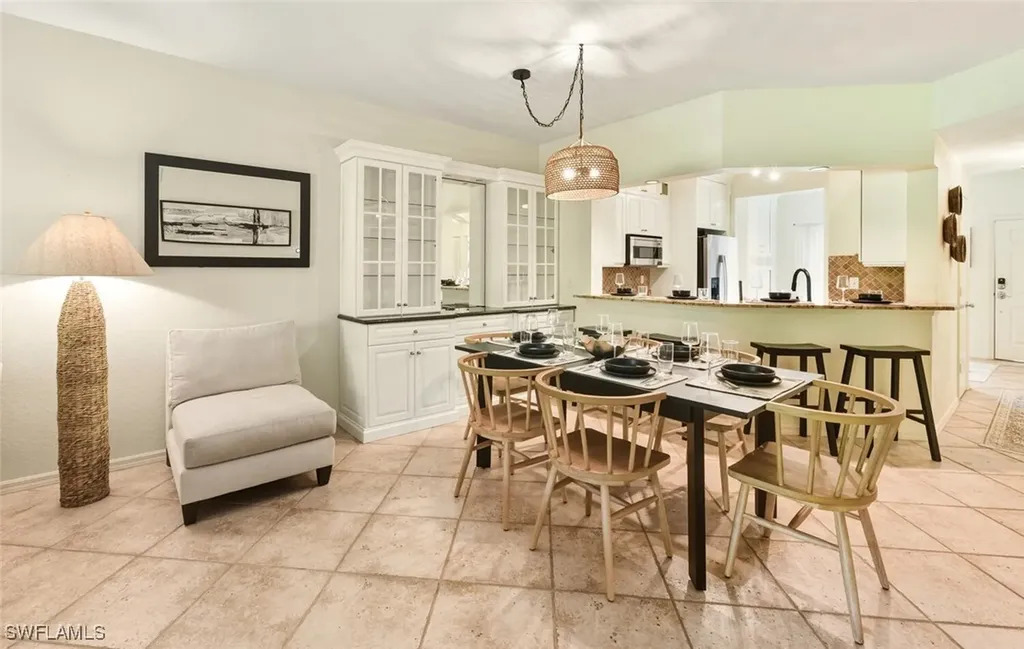 871 Tanbark Drive Naples FL 34108