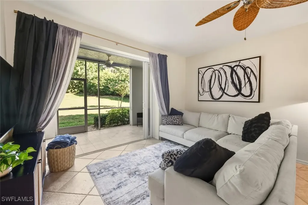 871 Tanbark Drive Naples FL 34108