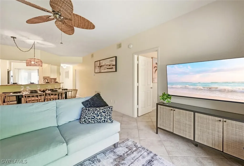 871 Tanbark Drive Naples FL 34108