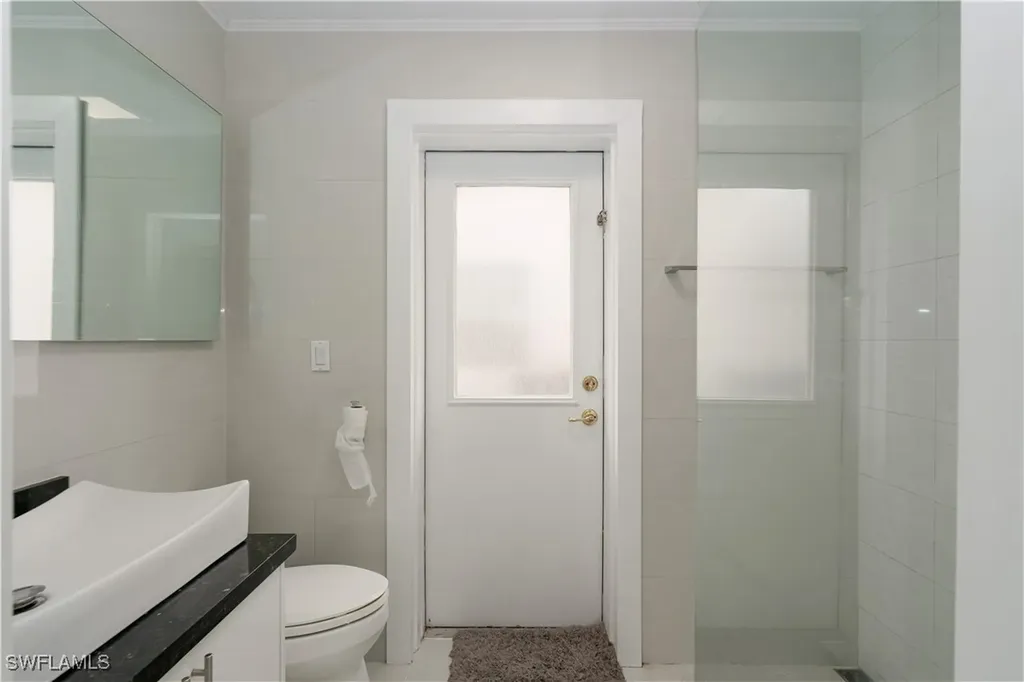 8271 Laurel Lakes Way Naples FL 34119