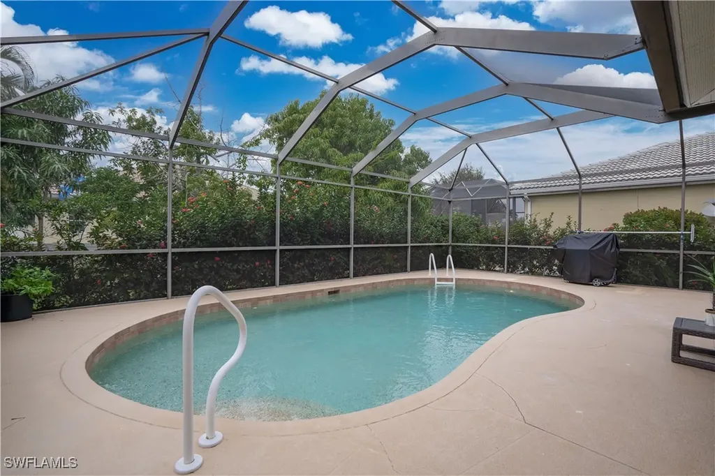 8271 Laurel Lakes Way Naples FL 34119