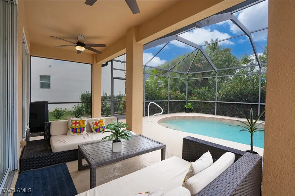 8271 Laurel Lakes Way Naples FL 34119