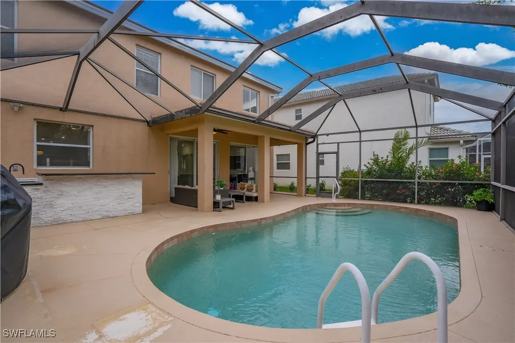 8271 Laurel Lakes Way Naples FL 34119