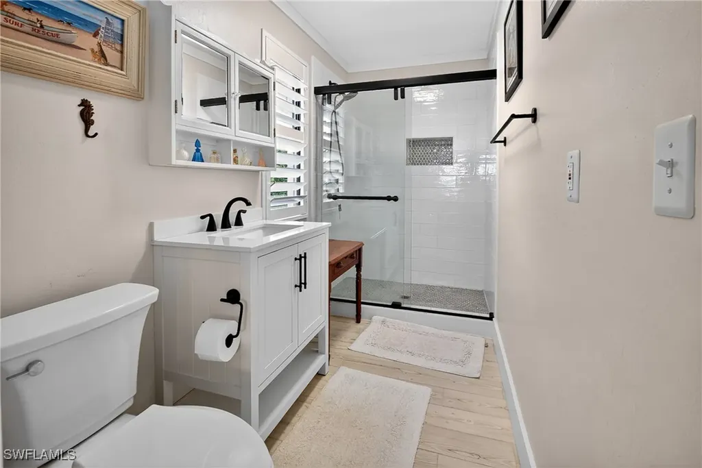 190 Tahiti Circle Naples FL 34113