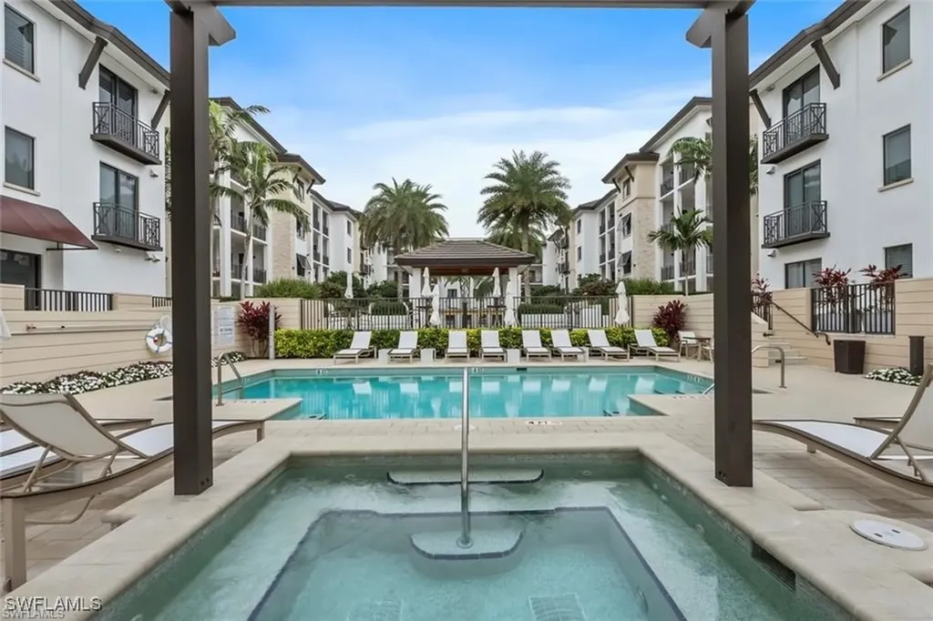 1030 3rd Avenue S Naples FL 34102
