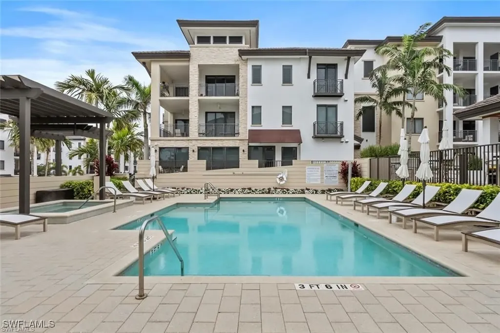 1030 3rd Avenue S Naples FL 34102