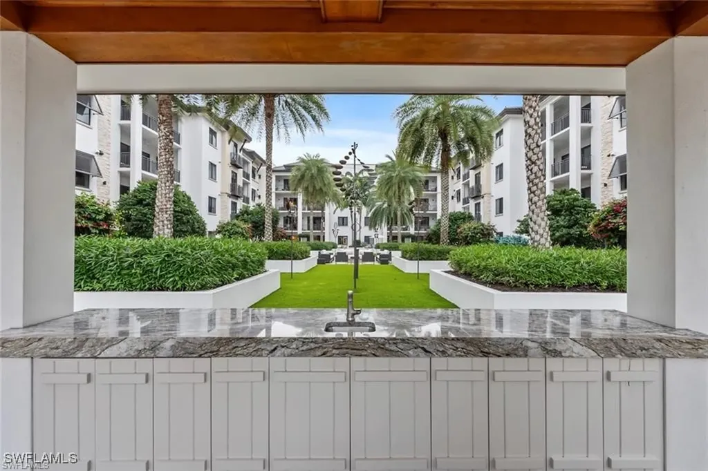 1030 3rd Avenue S Naples FL 34102