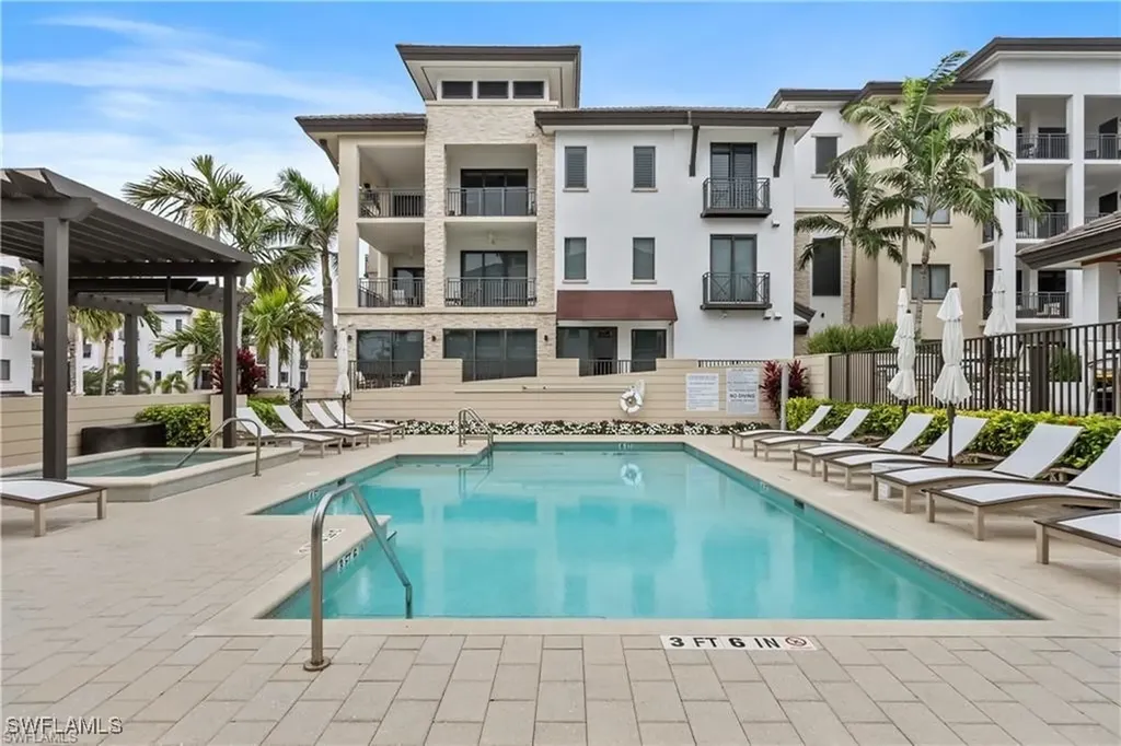 1030 3rd Avenue S Naples FL 34102