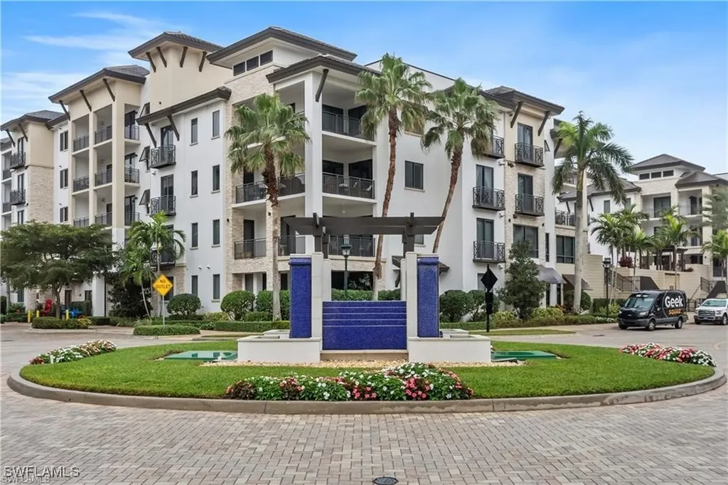 1030 3rd Avenue S Naples FL 34102