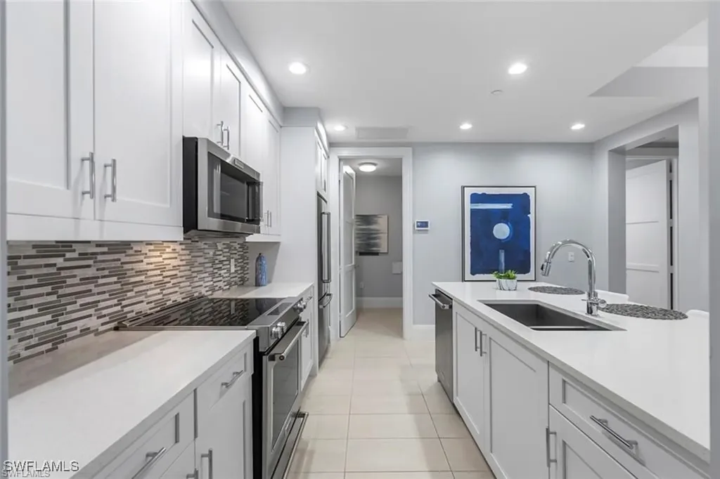 1030 3rd Avenue S Naples FL 34102