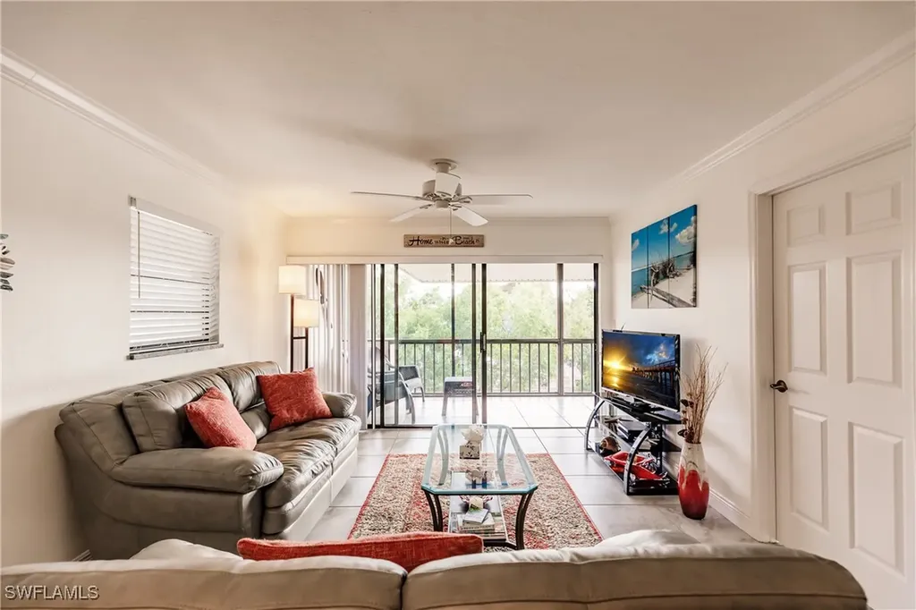 600 Neapolitan Way Naples FL 34103