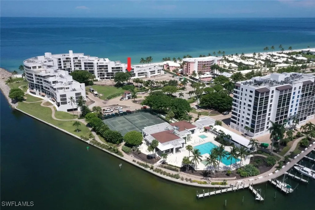 2378 Gulf Shore Boulevard N Naples FL 34103