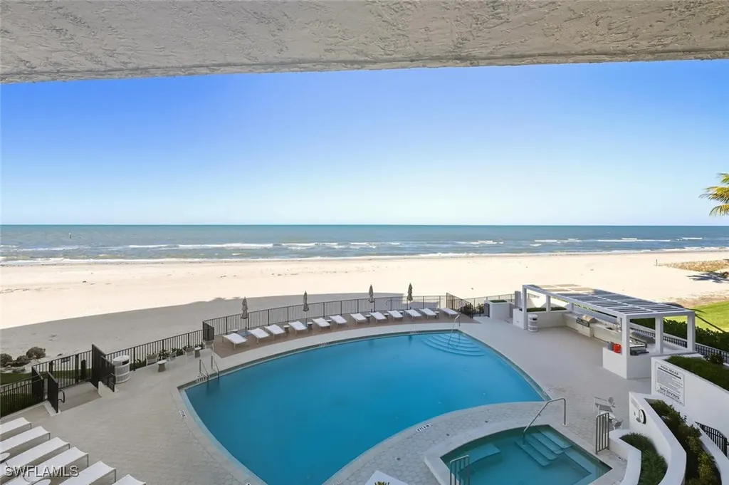 2378 Gulf Shore Boulevard N Naples FL 34103