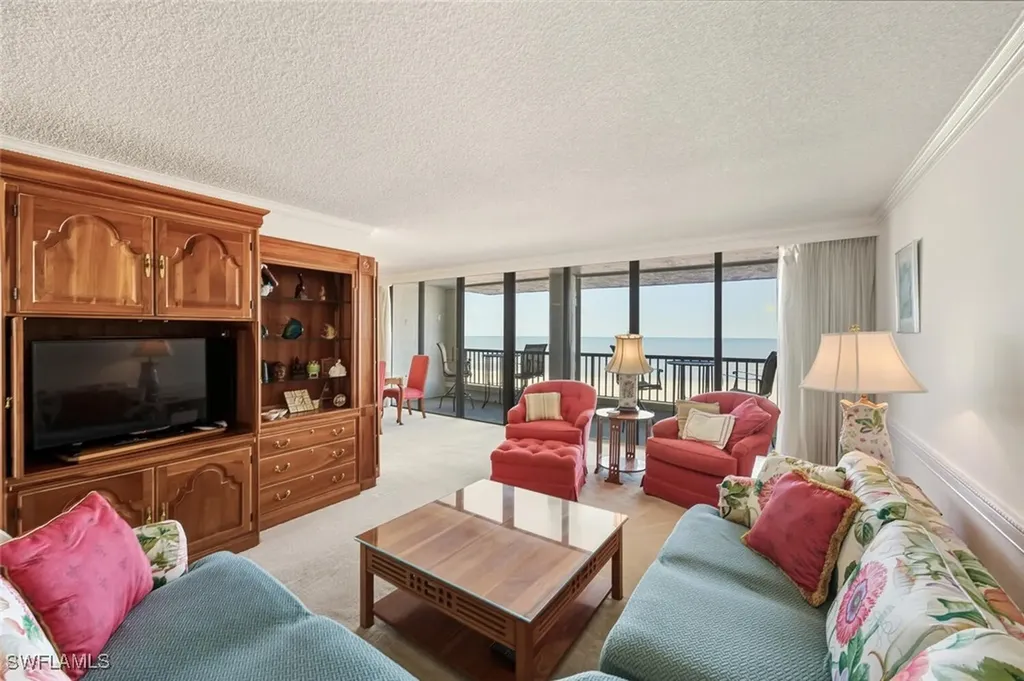 2378 Gulf Shore Boulevard N Naples FL 34103