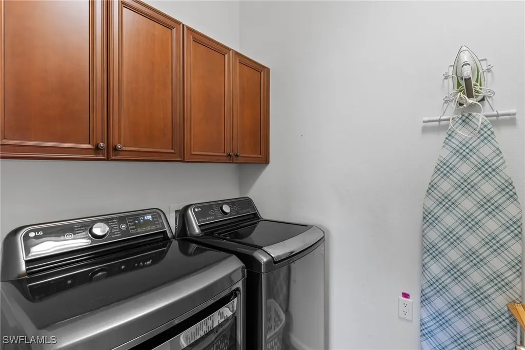 6693 Alden Woods Circle Naples FL 34113