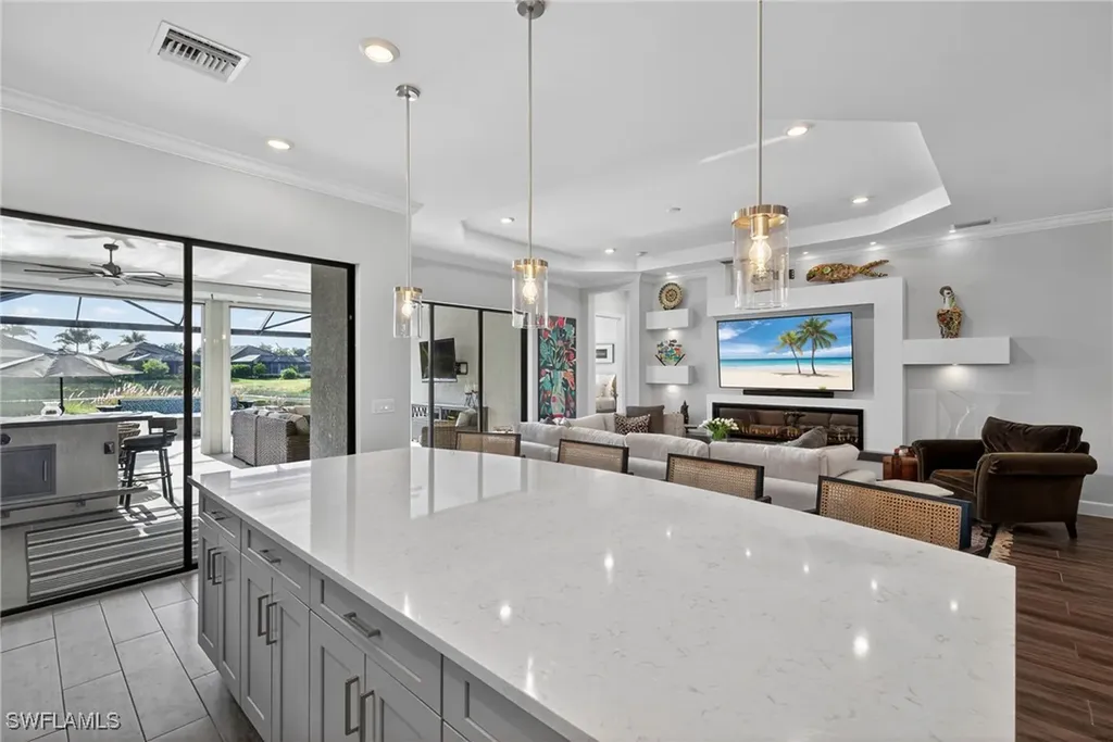 15144 Pescara Street Naples FL 34114
