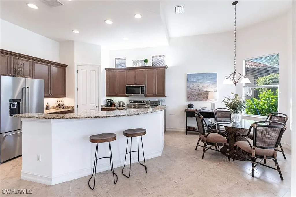 7863 Valencia Court Naples FL 34113