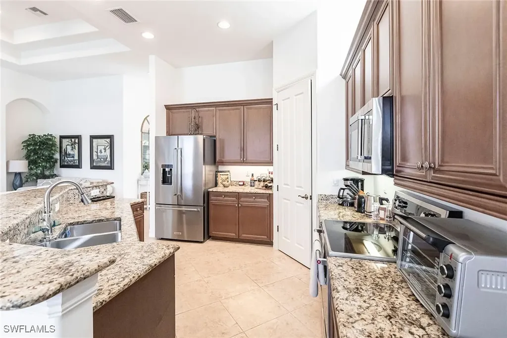 7863 Valencia Court Naples FL 34113