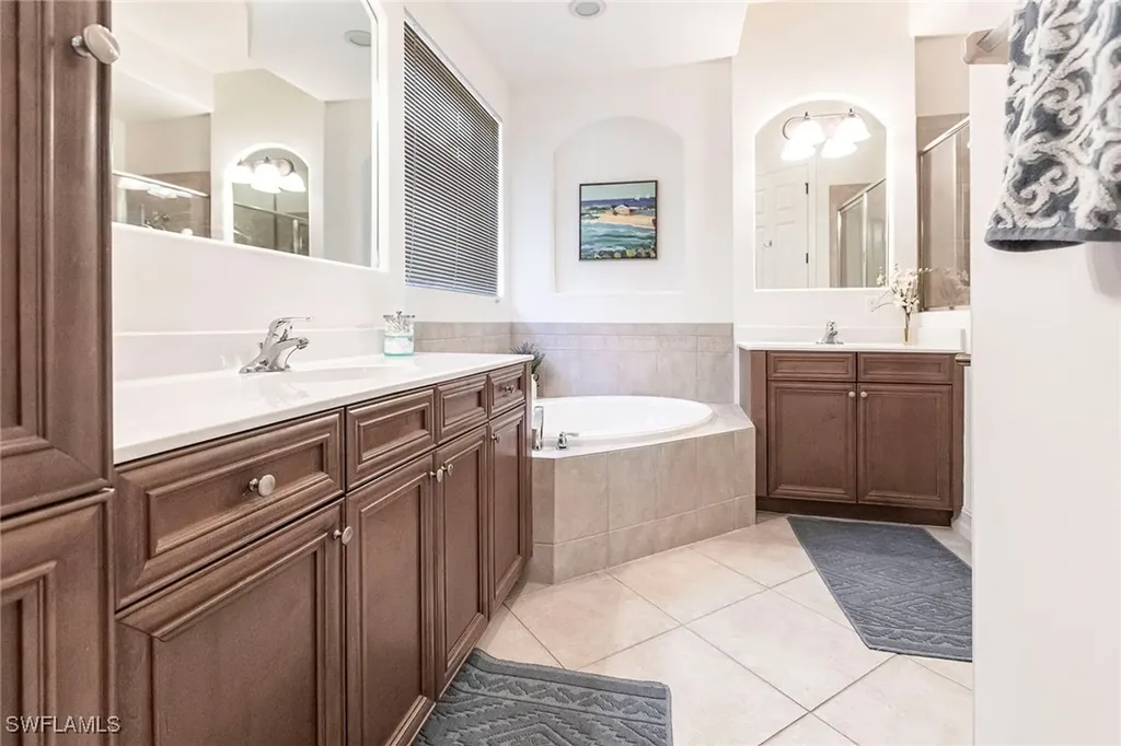 7863 Valencia Court Naples FL 34113