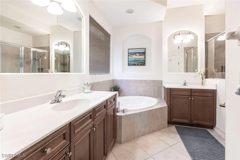 7863 Valencia Court Naples FL 34113