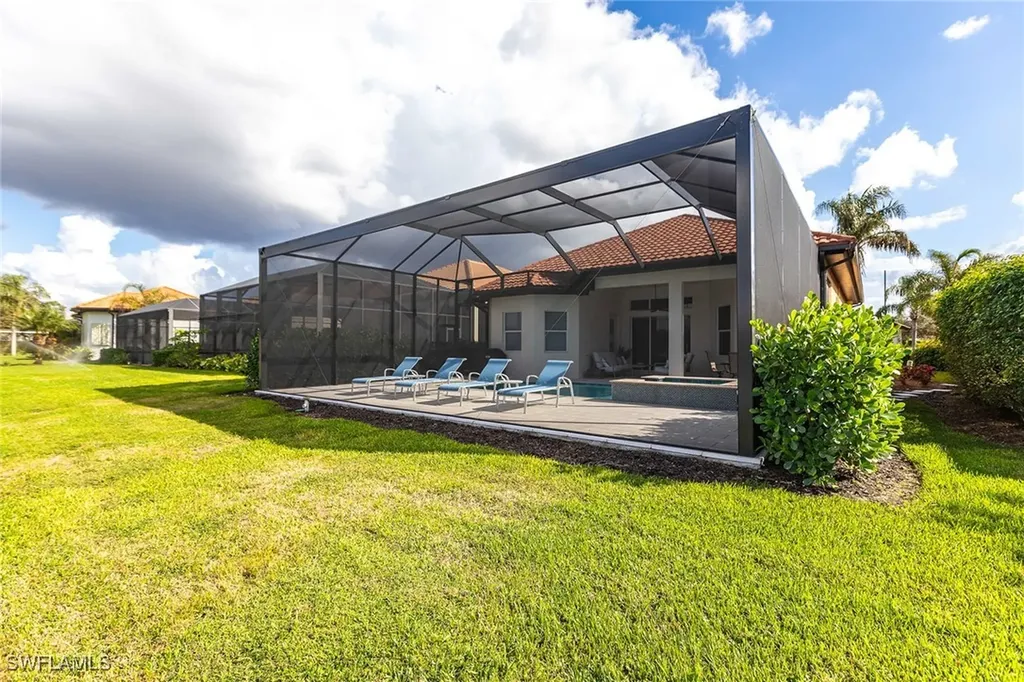7863 Valencia Court Naples FL 34113