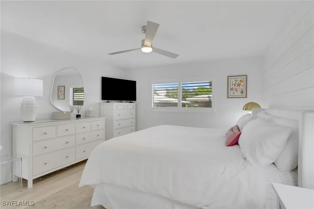 2100 Gulf Shore Boulevard N Naples FL 34102