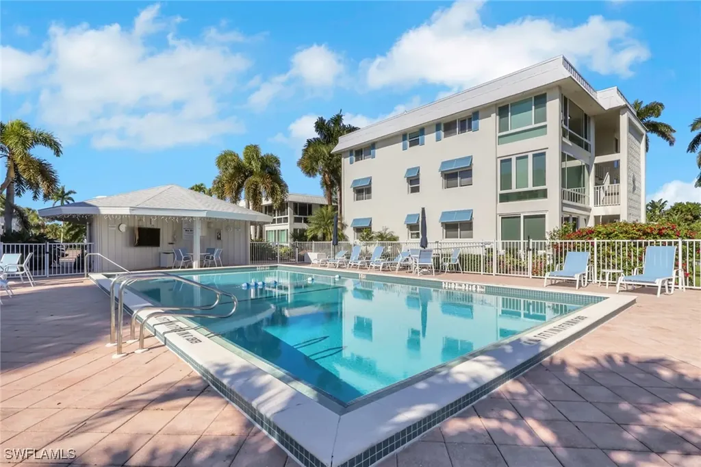 2100 Gulf Shore Boulevard N Naples FL 34102