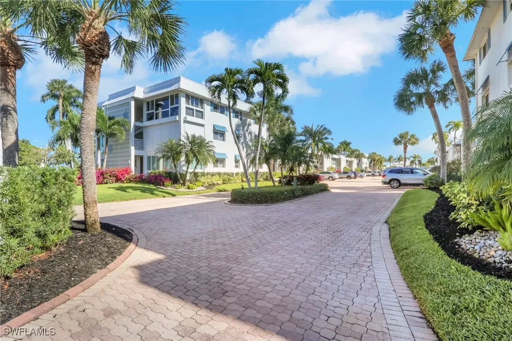 2100 Gulf Shore Boulevard N Naples FL 34102