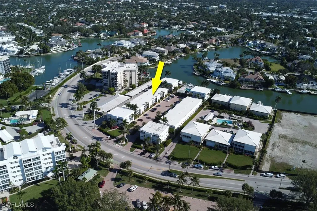 2100 Gulf Shore Boulevard N Naples FL 34102