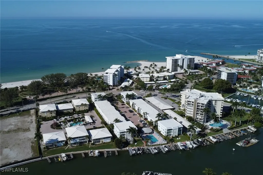 2100 Gulf Shore Boulevard N Naples FL 34102