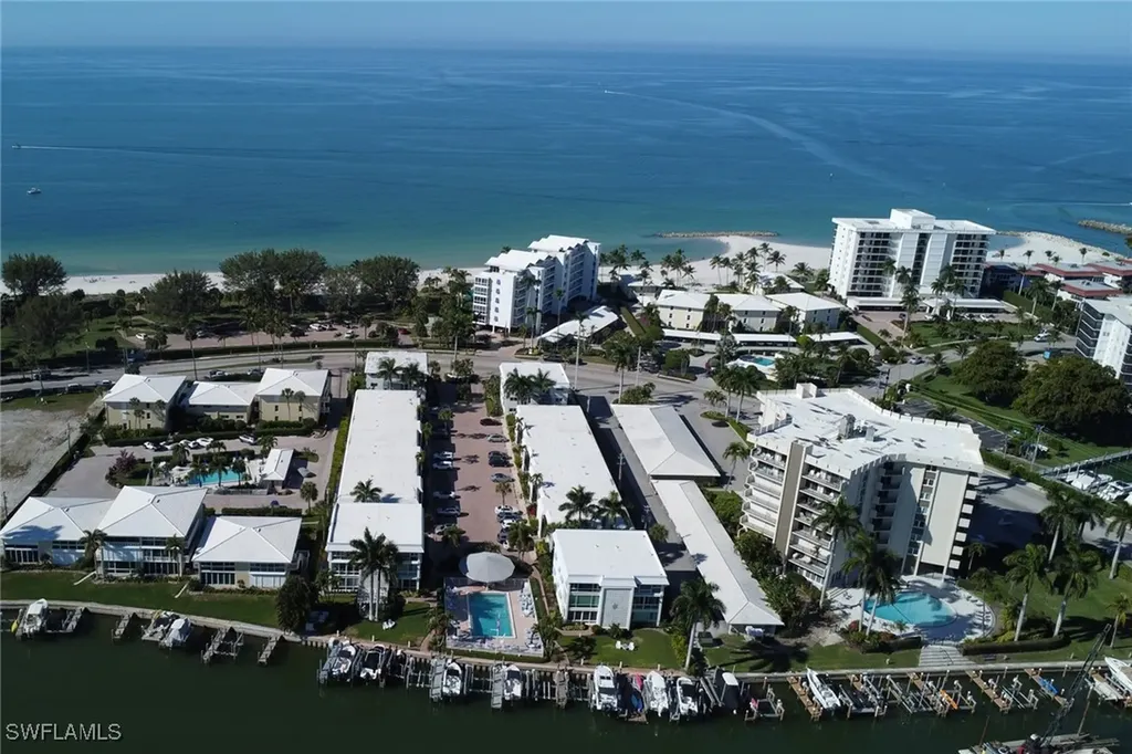 2100 Gulf Shore Boulevard N Naples FL 34102