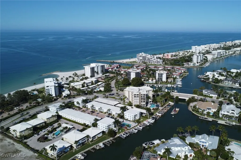 2100 Gulf Shore Boulevard N Naples FL 34102