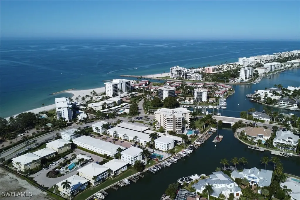 2100 Gulf Shore Boulevard N Naples FL 34102