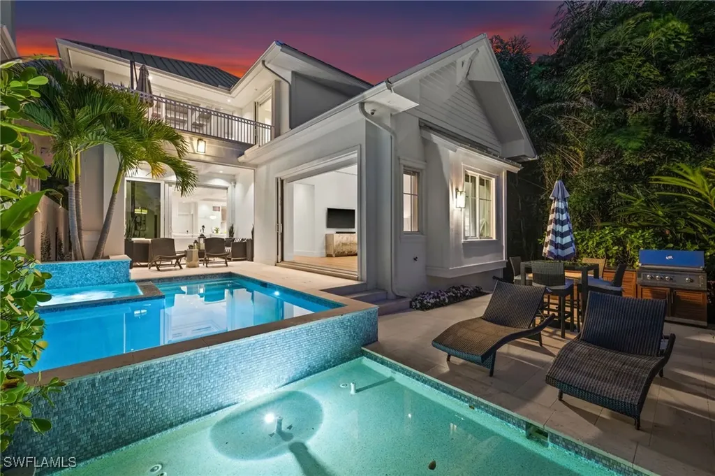 770 Park Street Naples FL 34102