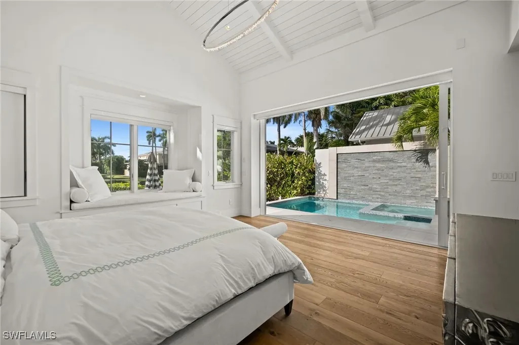 770 Park Street Naples FL 34102