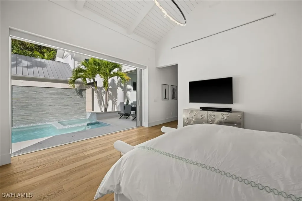 770 Park Street Naples FL 34102