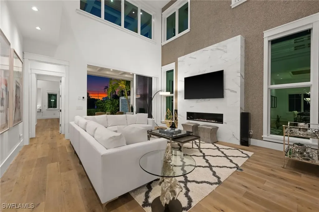 770 Park Street Naples FL 34102