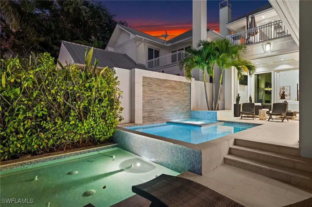 770 Park Street Naples FL 34102