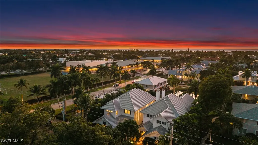 770 Park Street Naples FL 34102