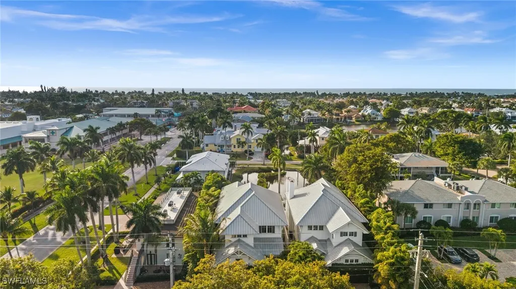 770 Park Street Naples FL 34102