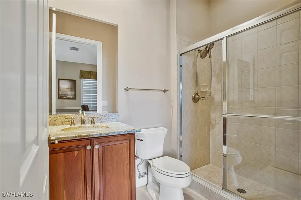 8657 Champions Point Naples FL 34113