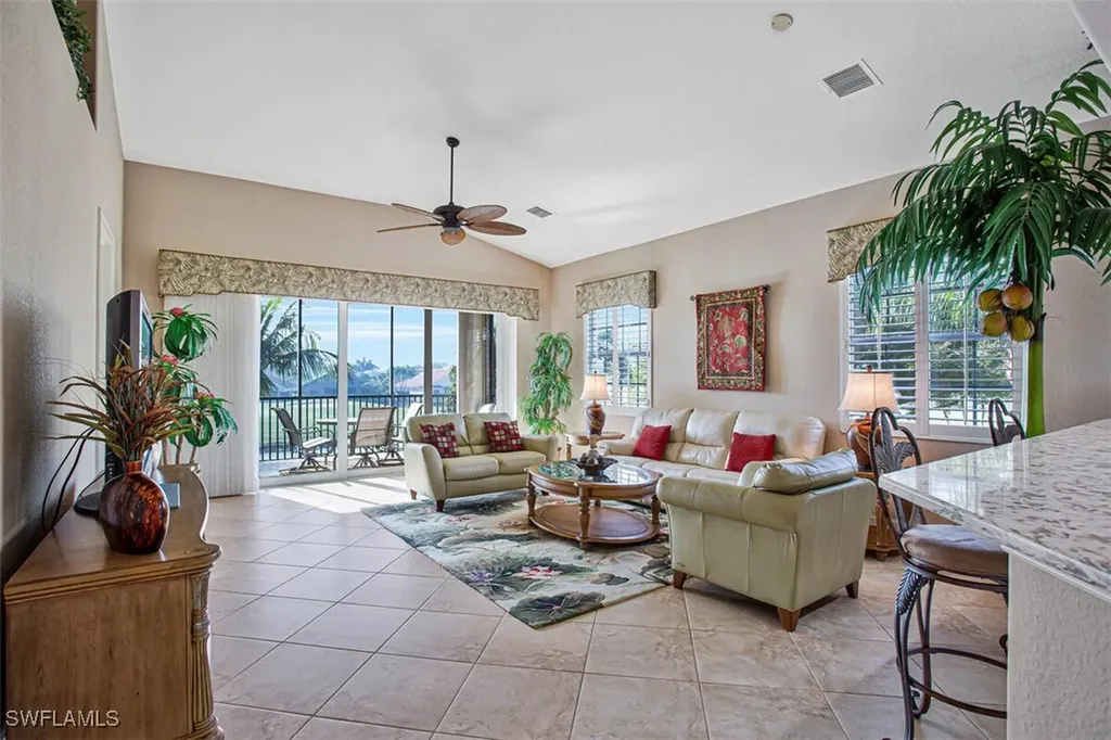 8657 Champions Point Naples FL 34113