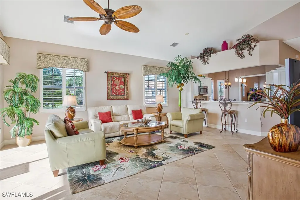 8657 Champions Point Naples FL 34113