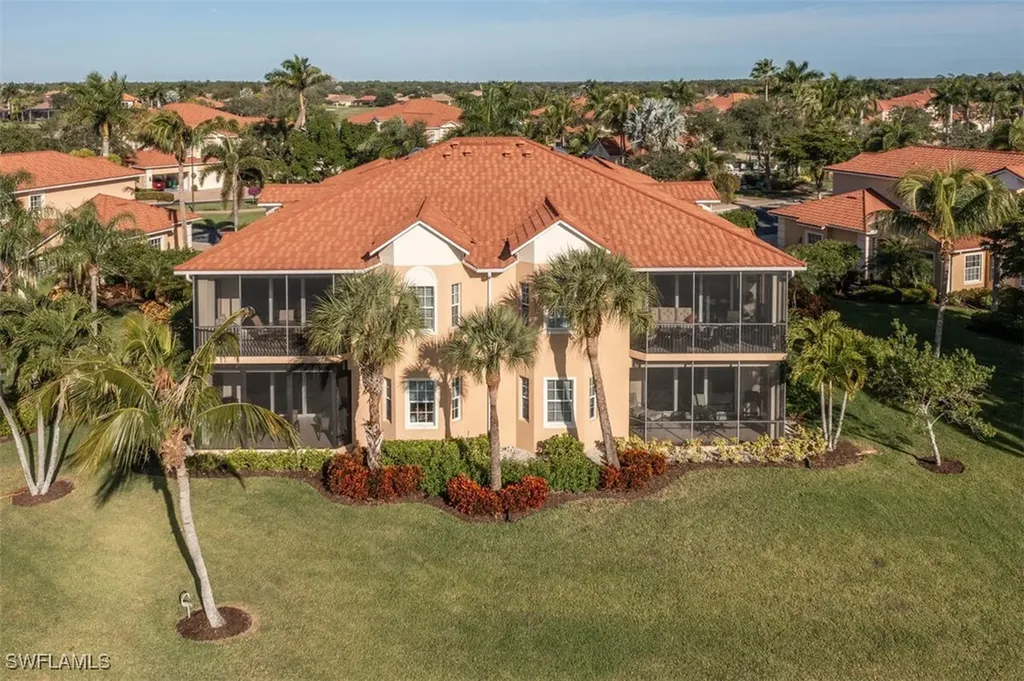 8657 Champions Point Naples FL 34113