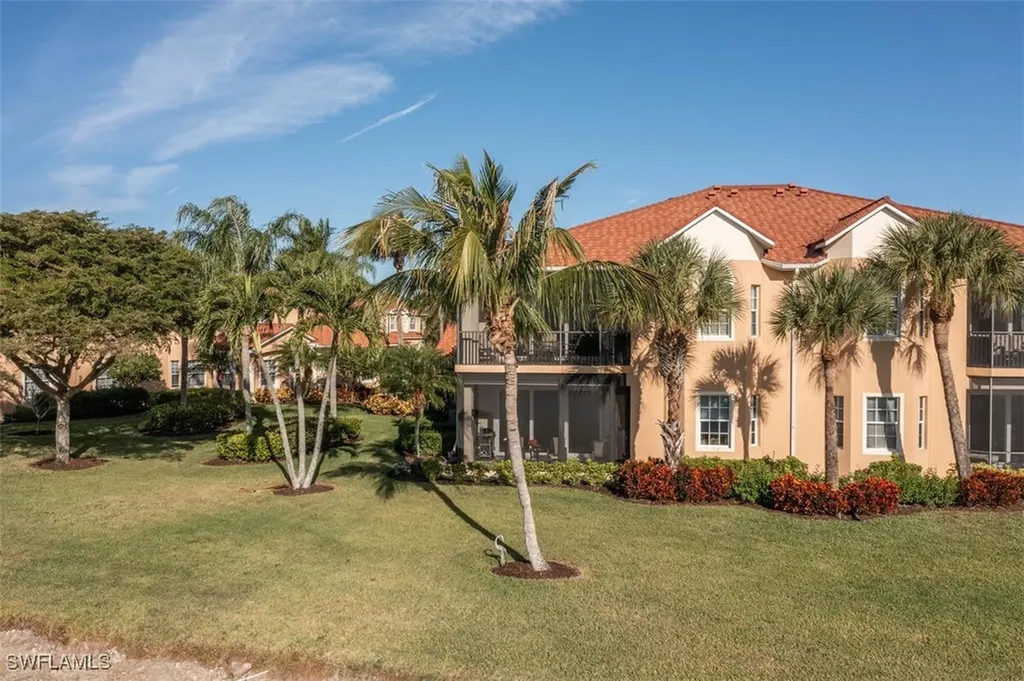 8657 Champions Point Naples FL 34113