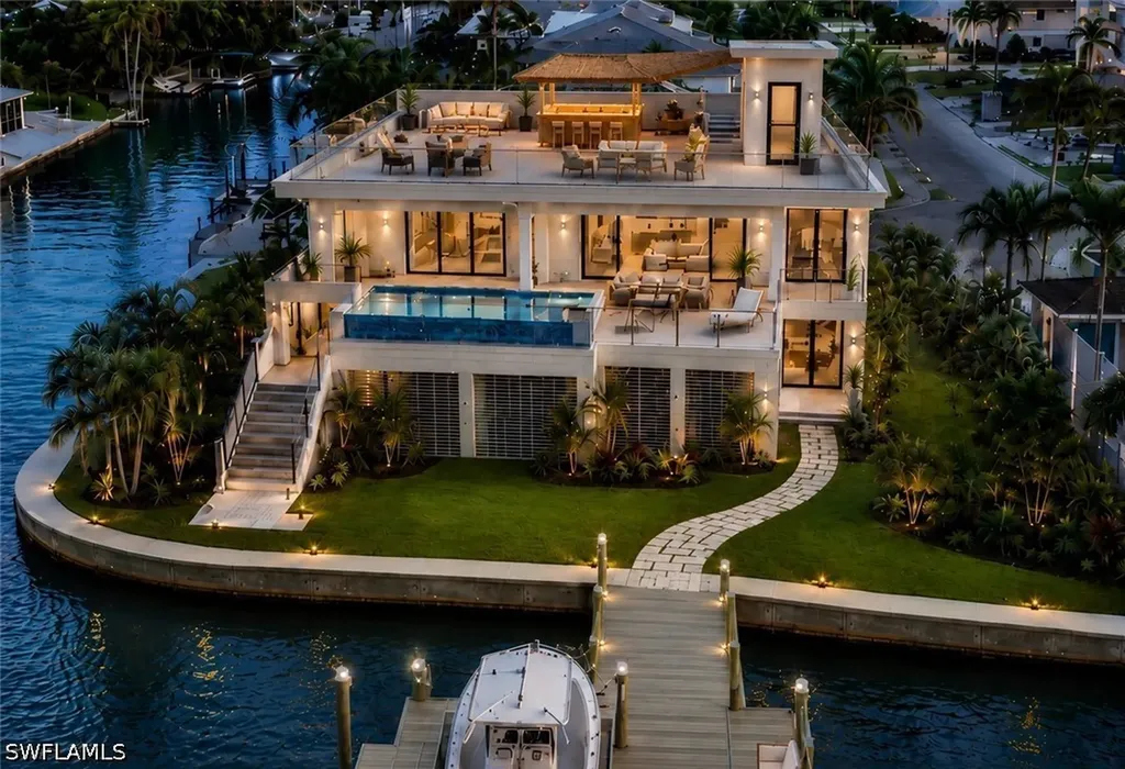 470 Madison Court Fort Myers Beach FL 33931